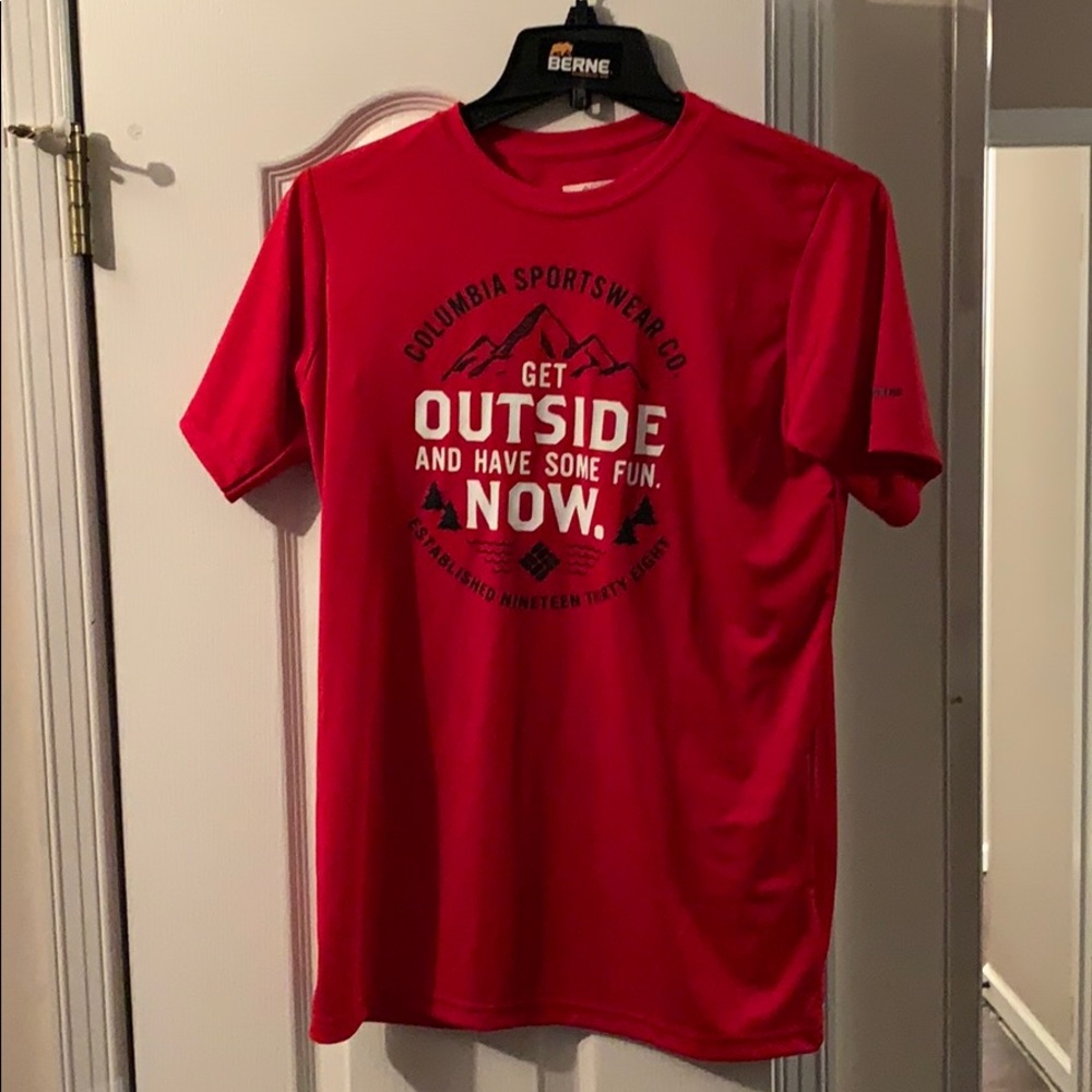Columbia T-Shirt Sz. YXL(18/20)